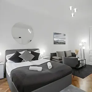 Apartment, Central, 2 Min To U1 Keplerplatz, Monthly Only Wien